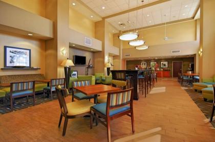 Hampton Inn and Suites New Iberia - image 2