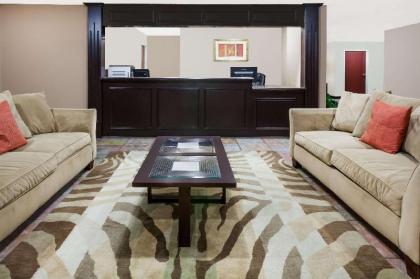 Days Inn & Suites by Wyndham New Iberia - image 3