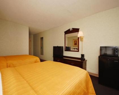 Quality Inn Shenandoah Valley - image 3