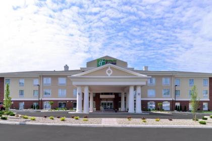 Holiday Inn Express  Suites New martinsville an IHG Hotel New martinsville