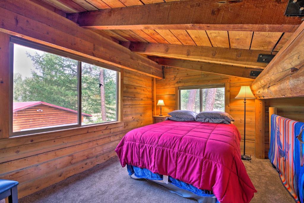 Rustic Idaho Cabin Less Than 11 Mi to Payette Ntl Forest! - main image