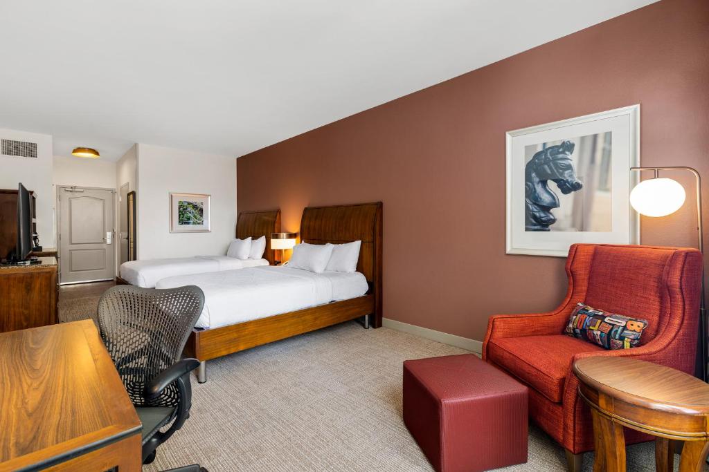 Hilton Garden Inn New Orleans French Quarter/CBD - image 2