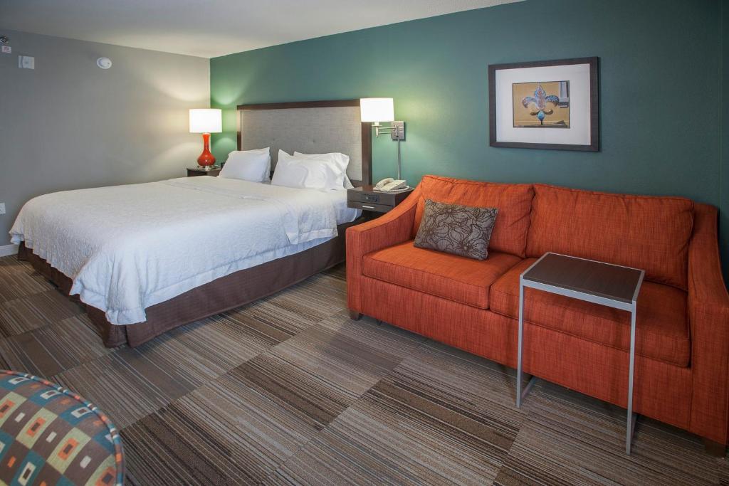 Hampton Inn New Orleans/St.Charles Ave - image 5