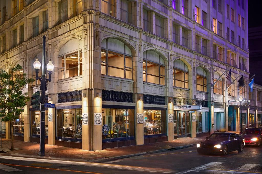 Renaissance New Orleans Pere Marquette French Quarter Area Hotel - main image