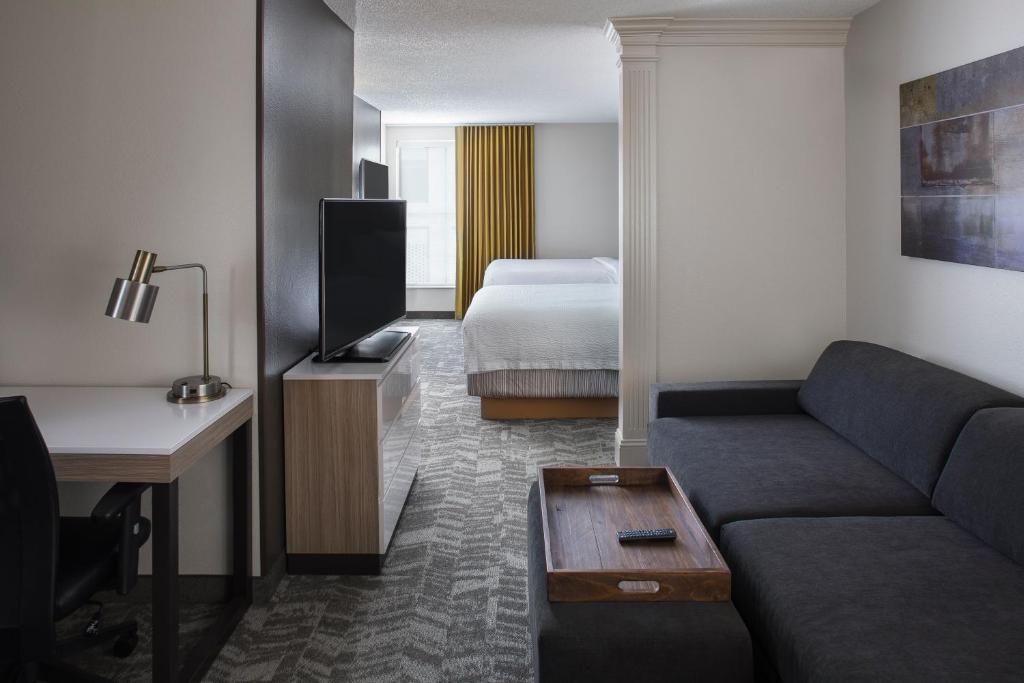 SpringHill Suites by Marriott New Orleans Downtown/Convention Center - image 3