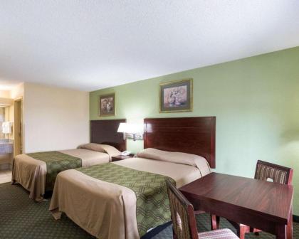 Econo Lodge New Orleans - image 5