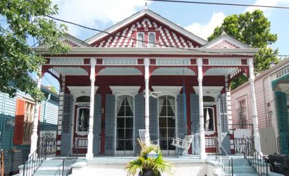 The Burgundy Bed and Breakfast - image 4