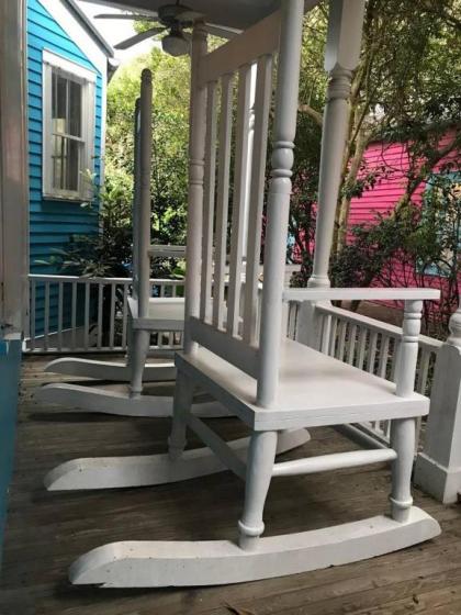 4 BR - Sleeps 8! Best location next to Bourbon Street! - image 3