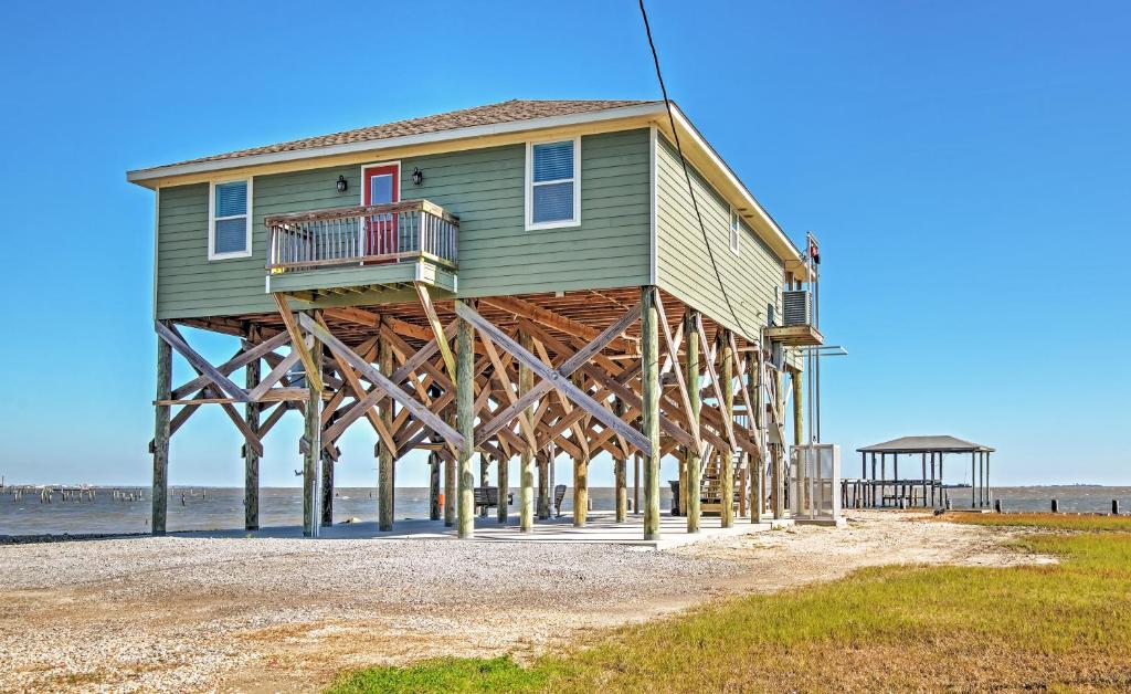 Waterfront New Orleans House with Dock and Lake Views! - image 2