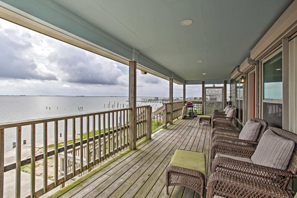 Waterfront New Orleans House with Dock and Lake Views! - image 3