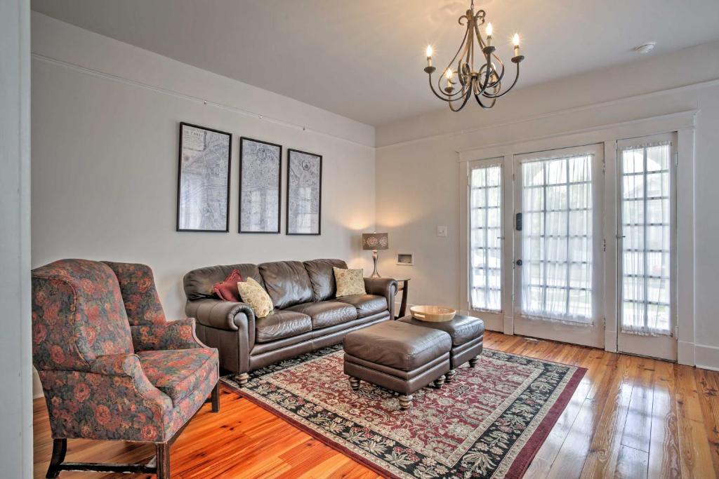 Traditional New Orleans Apt with Porch in River Bend - image 3