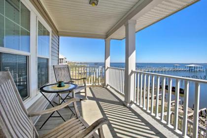 Waterfront New Orleans Home with Private Dock and Pier - image 3