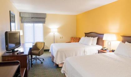 Hampton Inn New Philadelphia - image 9