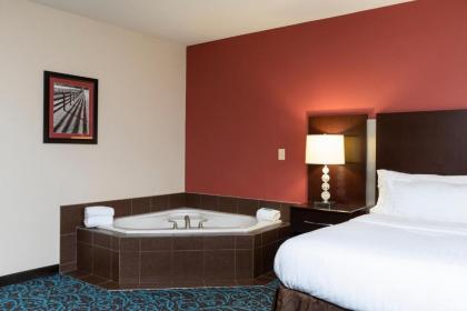 Holiday Inn Express & Suites - New Philadelphia Southwest an IHG Hotel - image 13