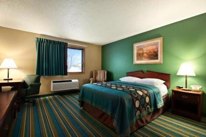 Coratel Inn & Suites New Richmond - image 15