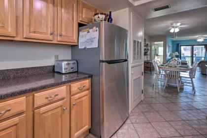 Coastal New Smyrna Beach Condo with Pool Access - image 10