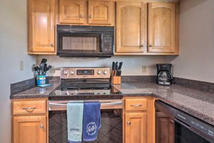 Coastal New Smyrna Beach Condo with Pool Access - image 12