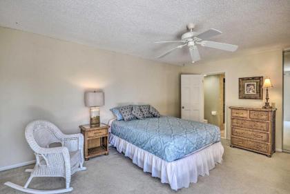 Charming Abode 2 Blocks to New Smyrna Beach! - image 15