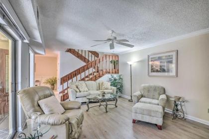 Charming Abode 2 Blocks to New Smyrna Beach! - image 5