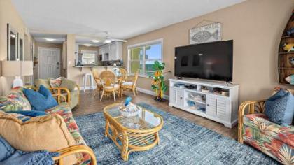 Sea Coast Gardens 401 by Teeming Vacation Rentals