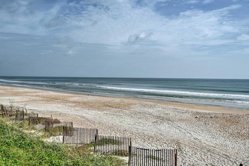 Condo with Balcony - Steps to New Smyrna Beach! - image 6