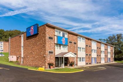 Motel 6-New Stanton PA - image 12