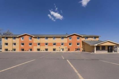 Econo Lodge New Ulm - image 11