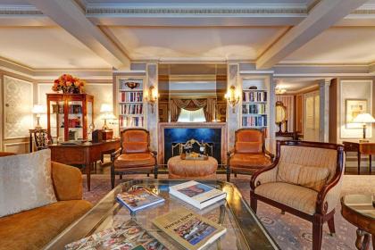 Hotel Elysee by Library Hotel Collection - image 3