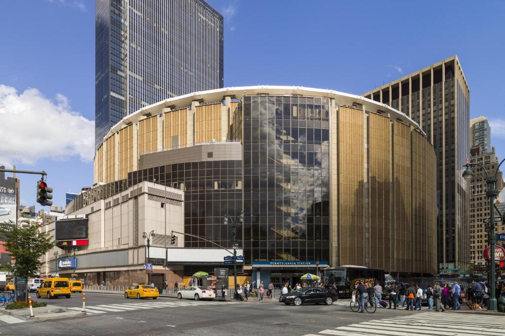 Hampton Inn Madison Square Garden - image 5