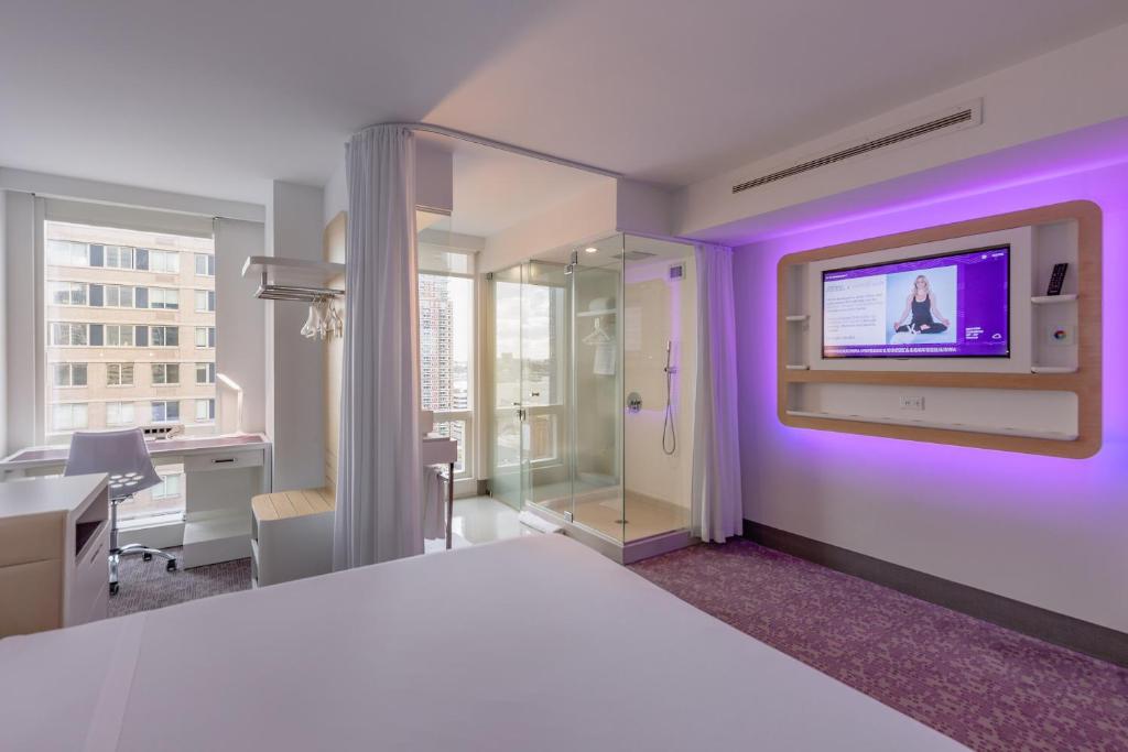 YOTEL New York Times Square - image 4