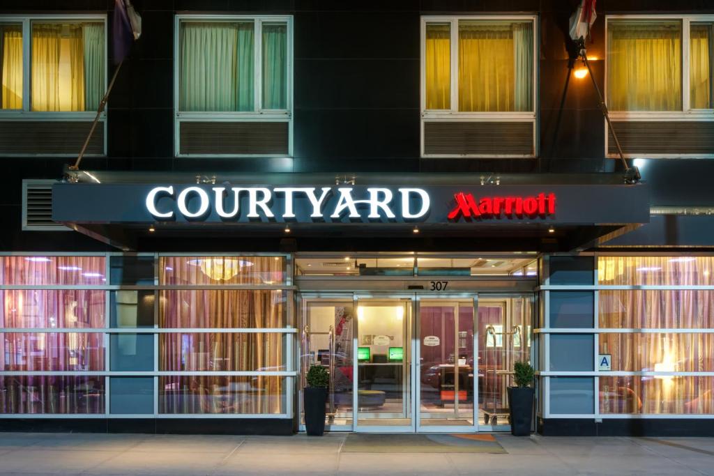 Courtyard by Marriott Times Square West - main image