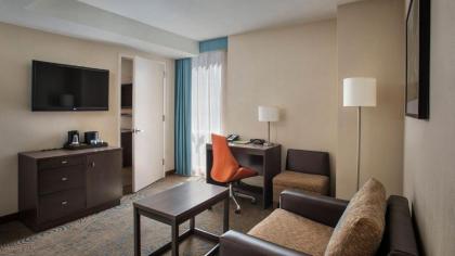 Courtyard by Marriott New York Manhattan/Chelsea - image 3