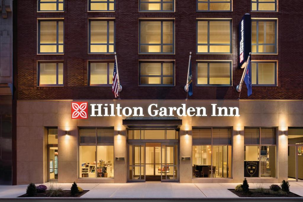 Hilton Garden Inn New York Times Square South - main image