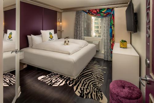 Staypineapple an Artful Hotel Midtown New York - main image