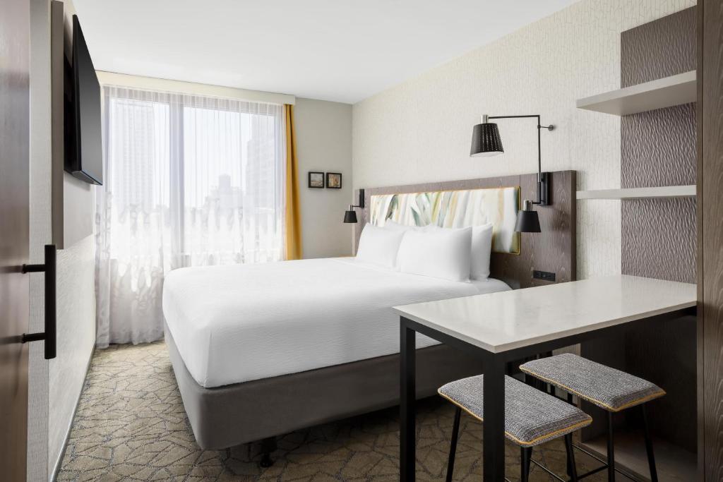 TownePlace Suites by Marriott New York Manhattan/Chelsea - image 7