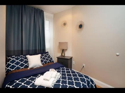 Stylish 2 Bedroom Apt Right On Central Park West - image 12