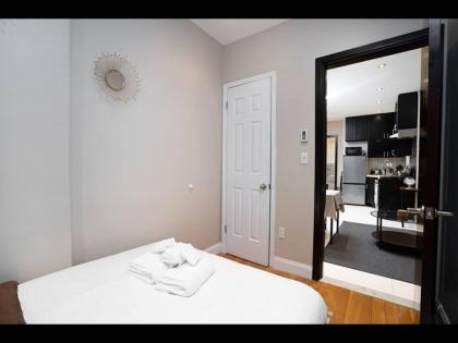 Stylish 2 Bedroom Apt Right On Central Park West - image 14