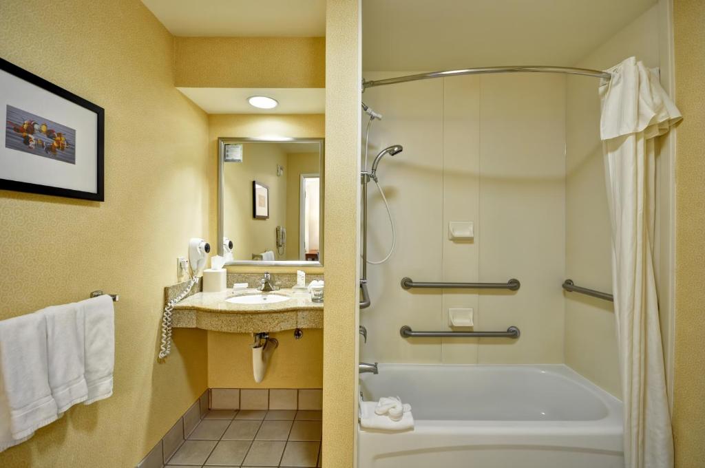 Homewood Suites by Hilton Newark-Wilmington South Area - image 7