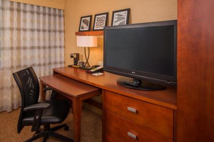 Courtyard by Marriott Newark-University of Delaware - image 6