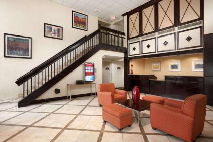 Ramada by Wyndham Newark/Wilmington - image 8