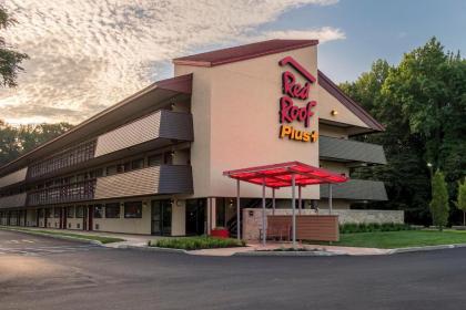 Red Roof Inn PLUS+ Wilmington - Newark - image 4