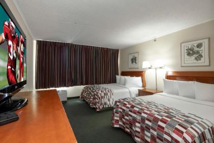 Red Roof Inn and Suites Newark - University - image 8