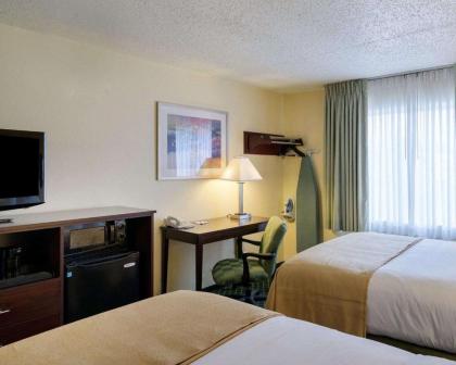 Quality Inn Newark - image 4