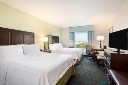 Hampton Inn & Suites Wilmington Christiana - image 1