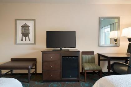 Hampton Inn & Suites Wilmington Christiana - image 4