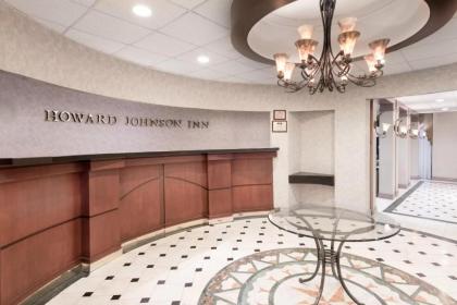 Howard Johnson by Wyndham Newburgh - image 7