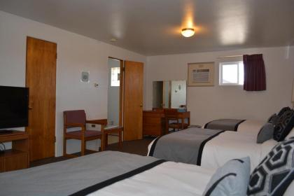 Sage Motel - image 15