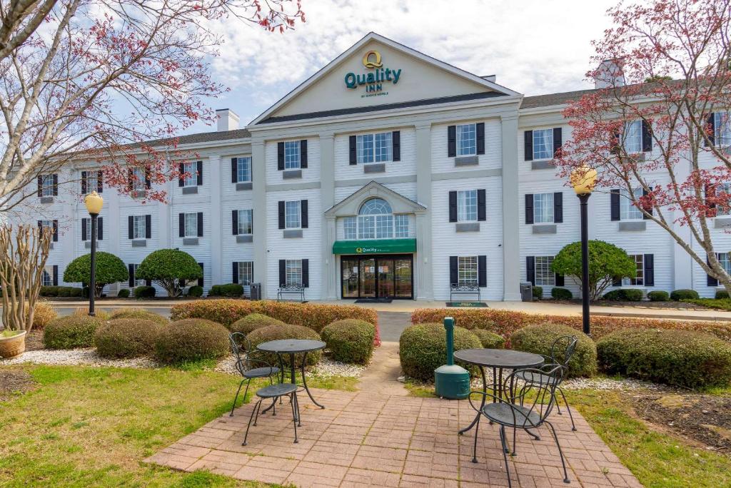 Quality Inn Newnan - main image