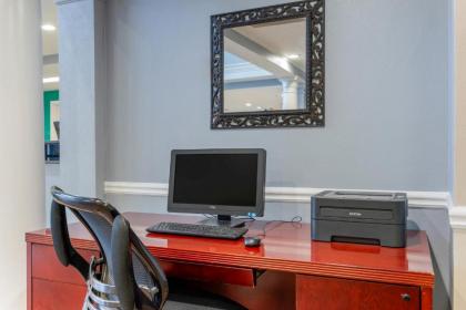 Quality Inn Newnan - image 14