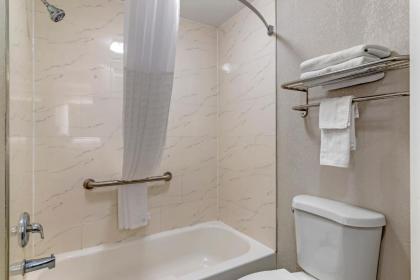 Quality Inn Newnan - image 6